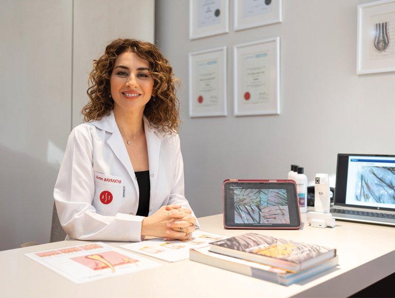 Saç Kökleri Gece Yenilenir: Saç Serumu Kullanmak Neden Önemlidir? Evrim Bayraktar Anlatıyor