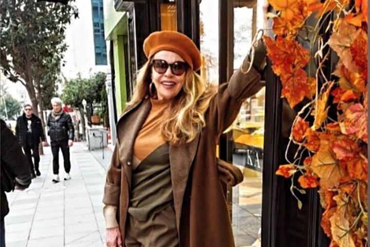 Tepeden Tırnağa Gül Erda