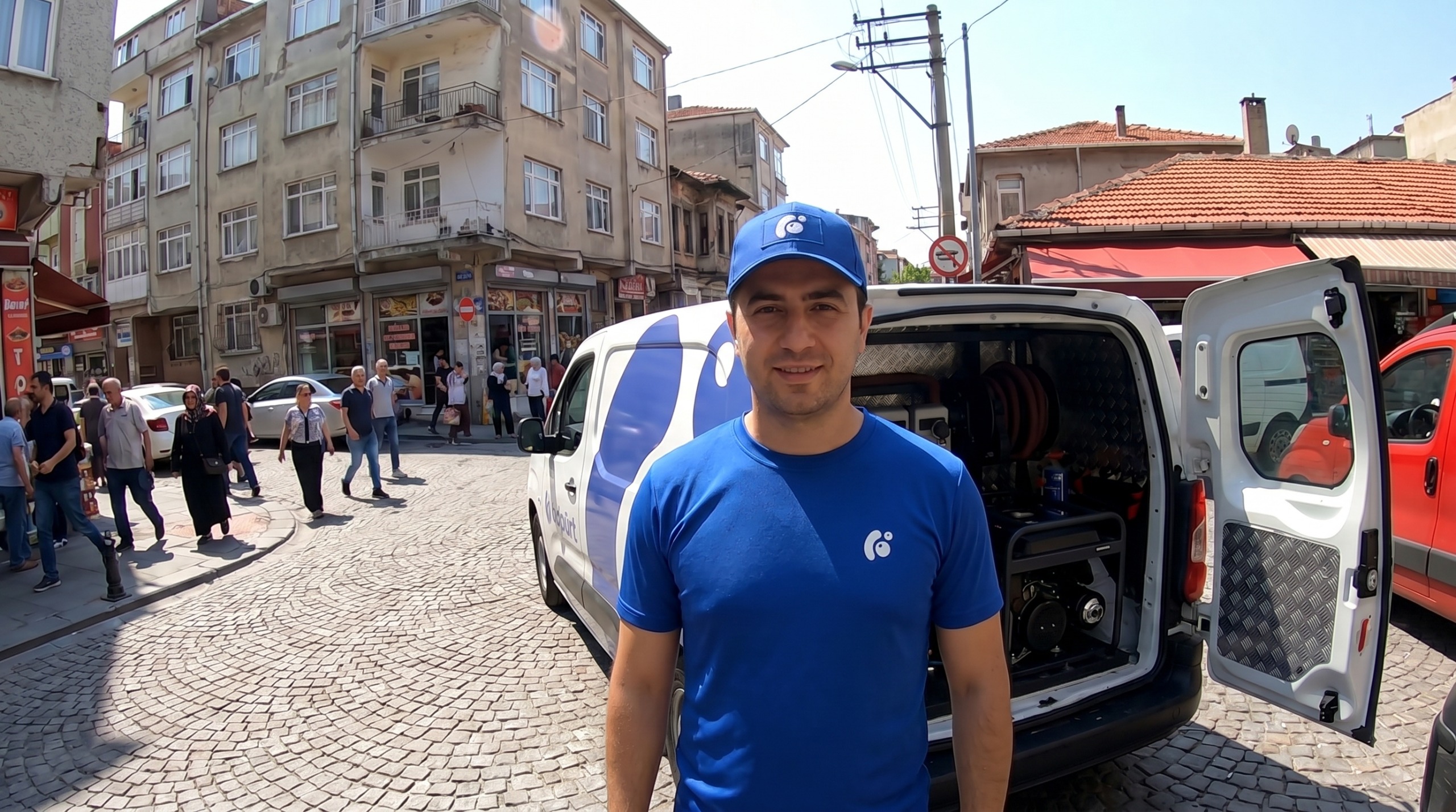 Ege Sahillerinde Dijital Konfor: ‘Köpürt’ ile Otomobil Bakımında Mobil Esneklik!